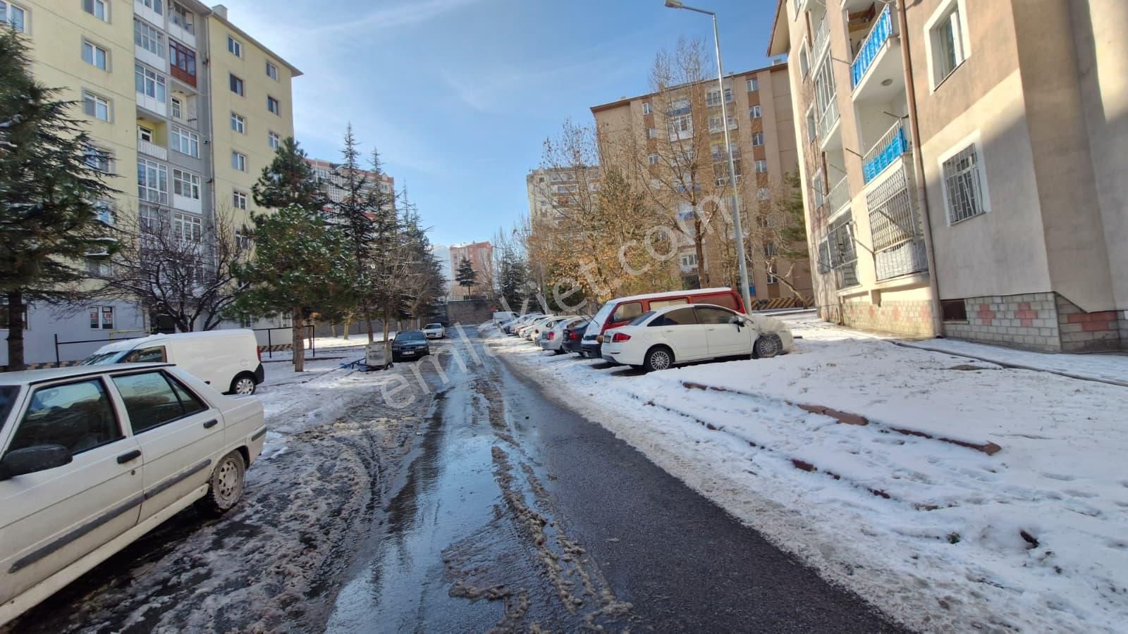 Kocatepe Mahallesi Kombili Ara Kat 3+1 Satılık Daire - Görsel 19