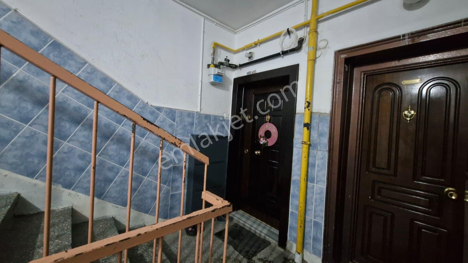 Kocatepe Mahallesi Kombili Ara Kat 3+1 Satılık Daire - Görsel 3