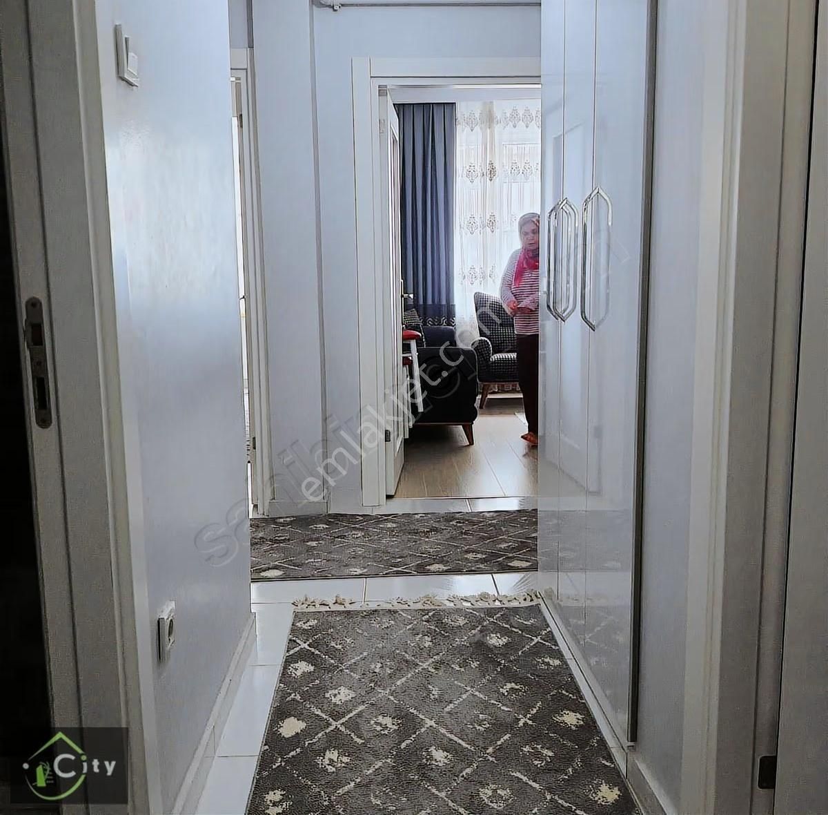 Şehremini Mah 2+1 ...85. M2 .1. Ara Kat Daire - Görsel 14