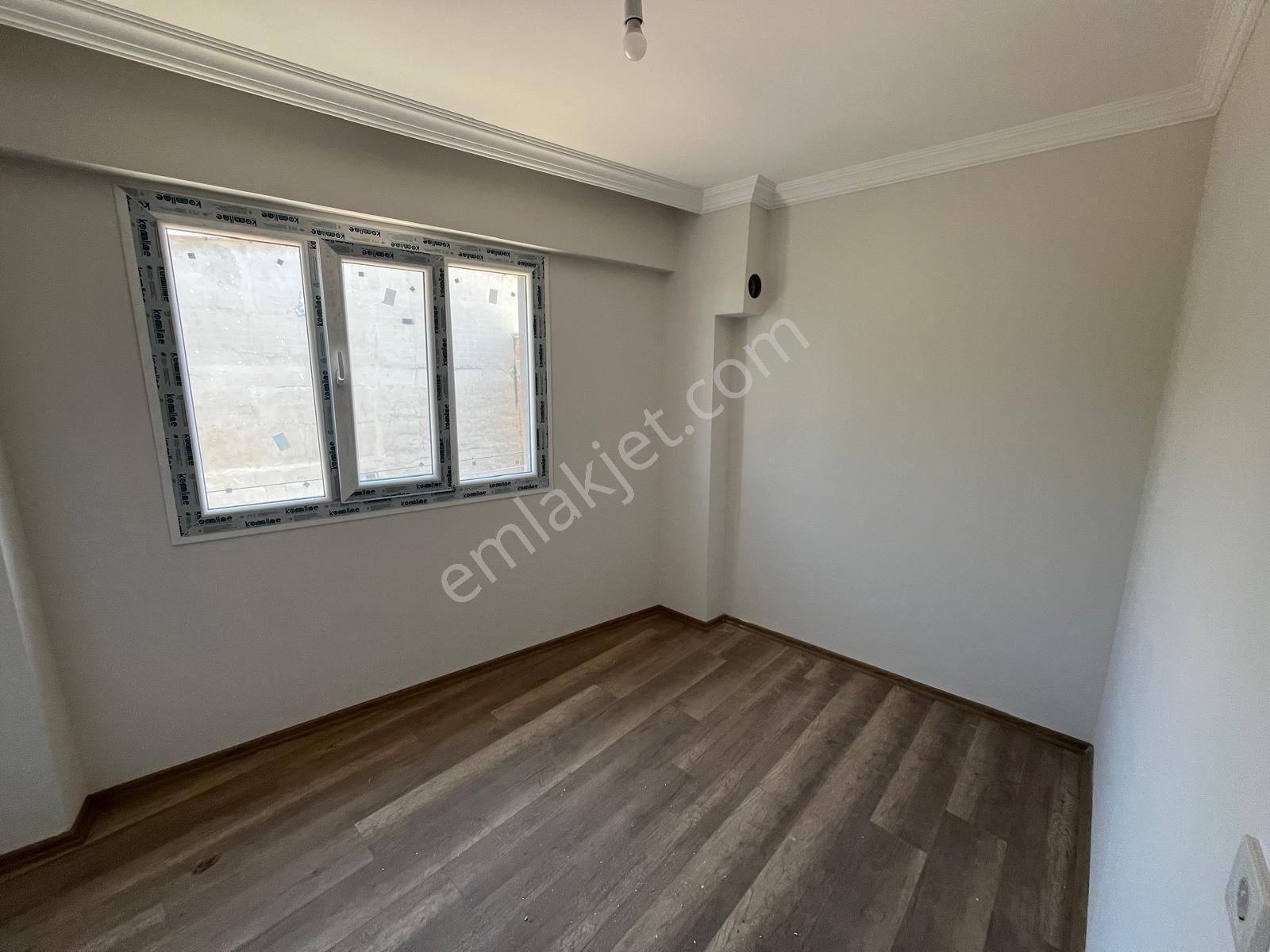 Miray Emlaktan Yenimahallede Doğalgazlı Kiralık 2+1 Daire - Görsel 17