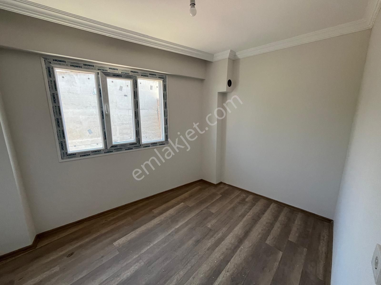 Miray Emlaktan Yenimahallede Doğalgazlı Kiralık 2+1 Daire - Görsel 12