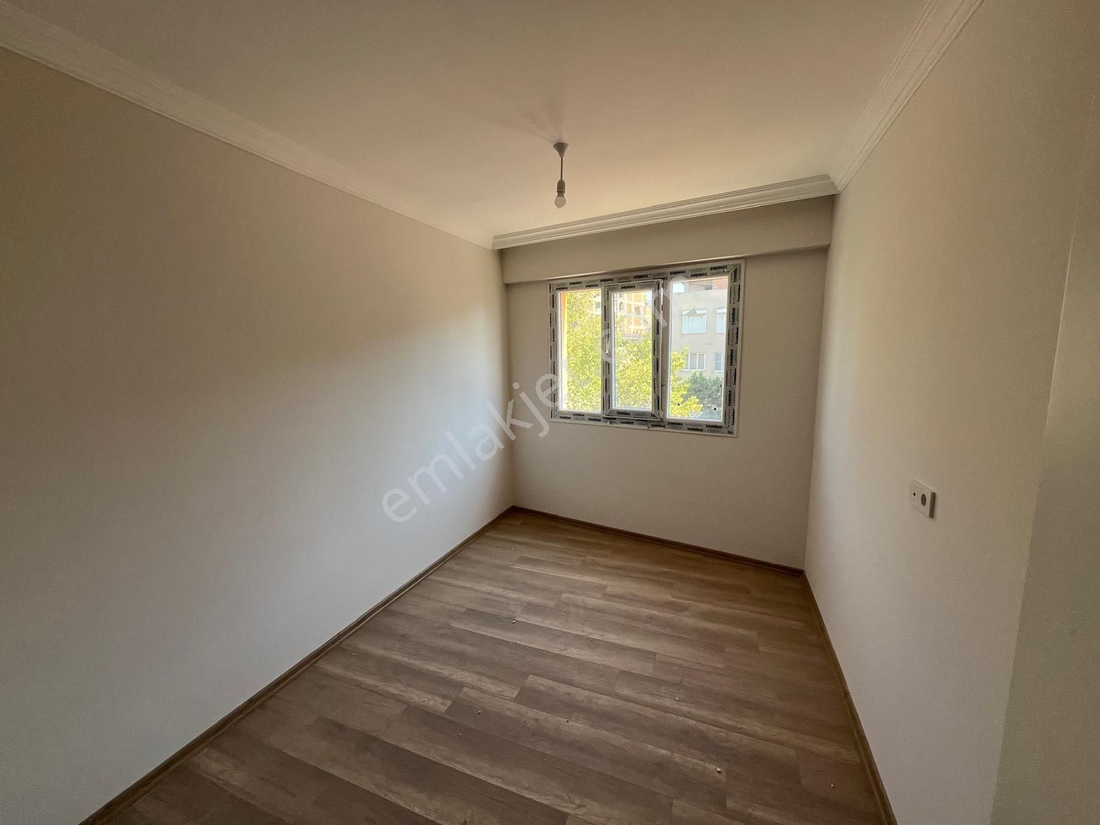 Miray Emlaktan Yenimahallede Doğalgazlı Kiralık 2+1 Daire - Görsel 13