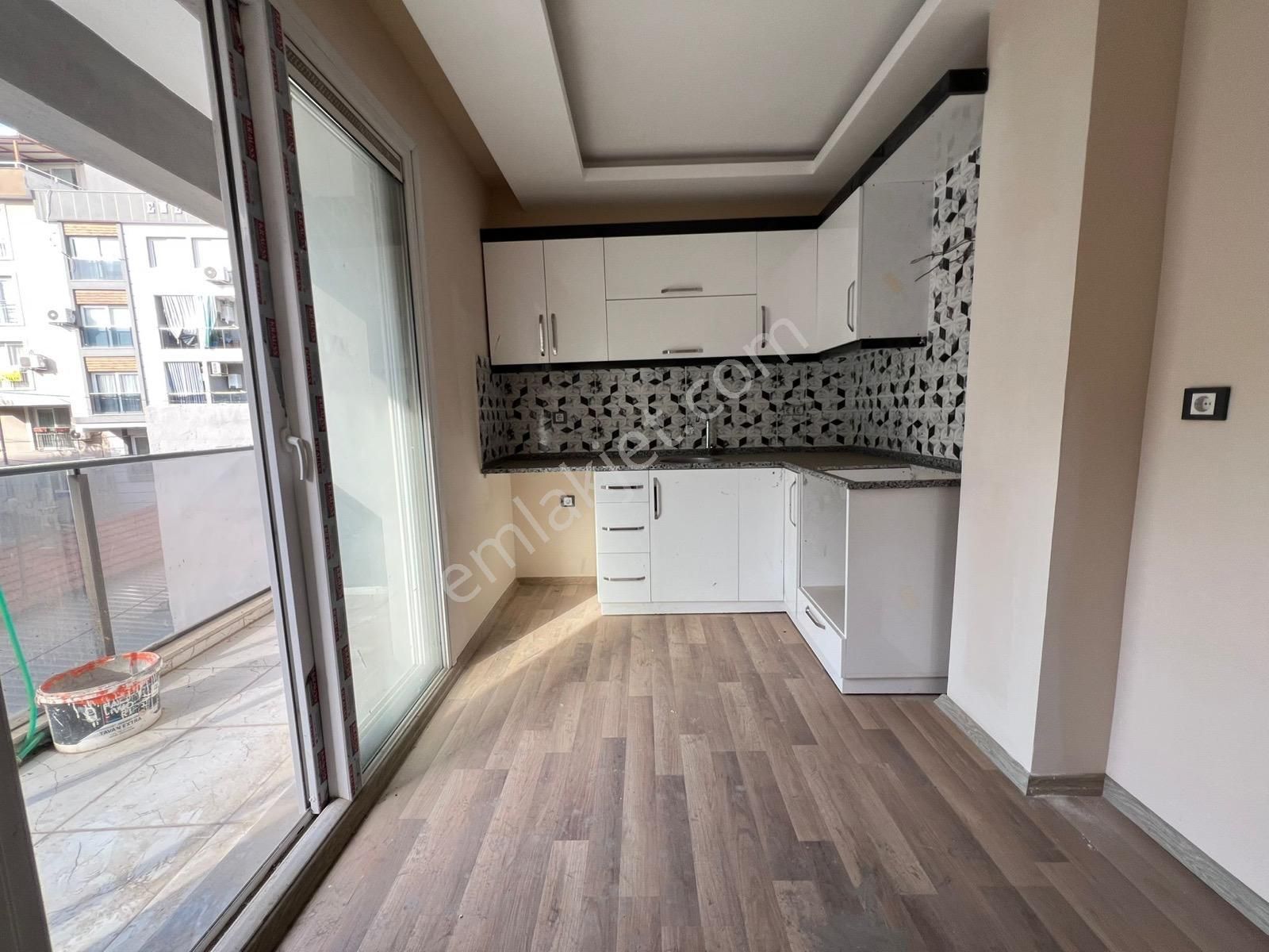 Akalından Şehir Hastahanesi Yakını Yeni Bina Aydınlık Ferah 2+1