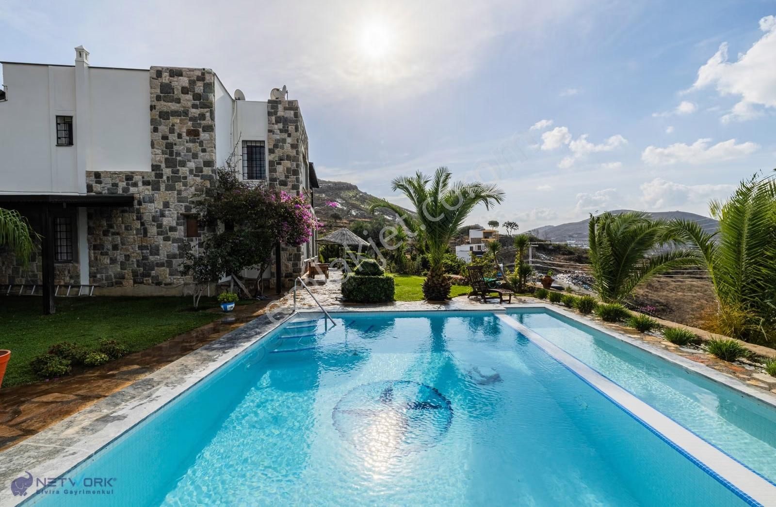 Bodrum Gümüşlük'te 1625m2 Arsa İçerisinde Deniz Manzaralı Villa - Görsel 26
