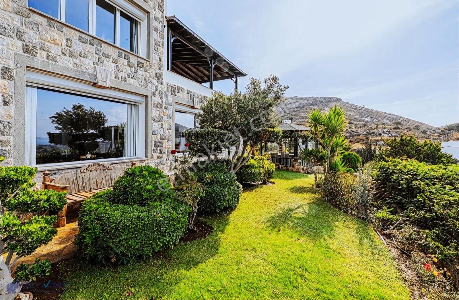 Bodrum Gümüşlük'te 1625m2 Arsa İçerisinde Deniz Manzaralı Villa - Görsel 6