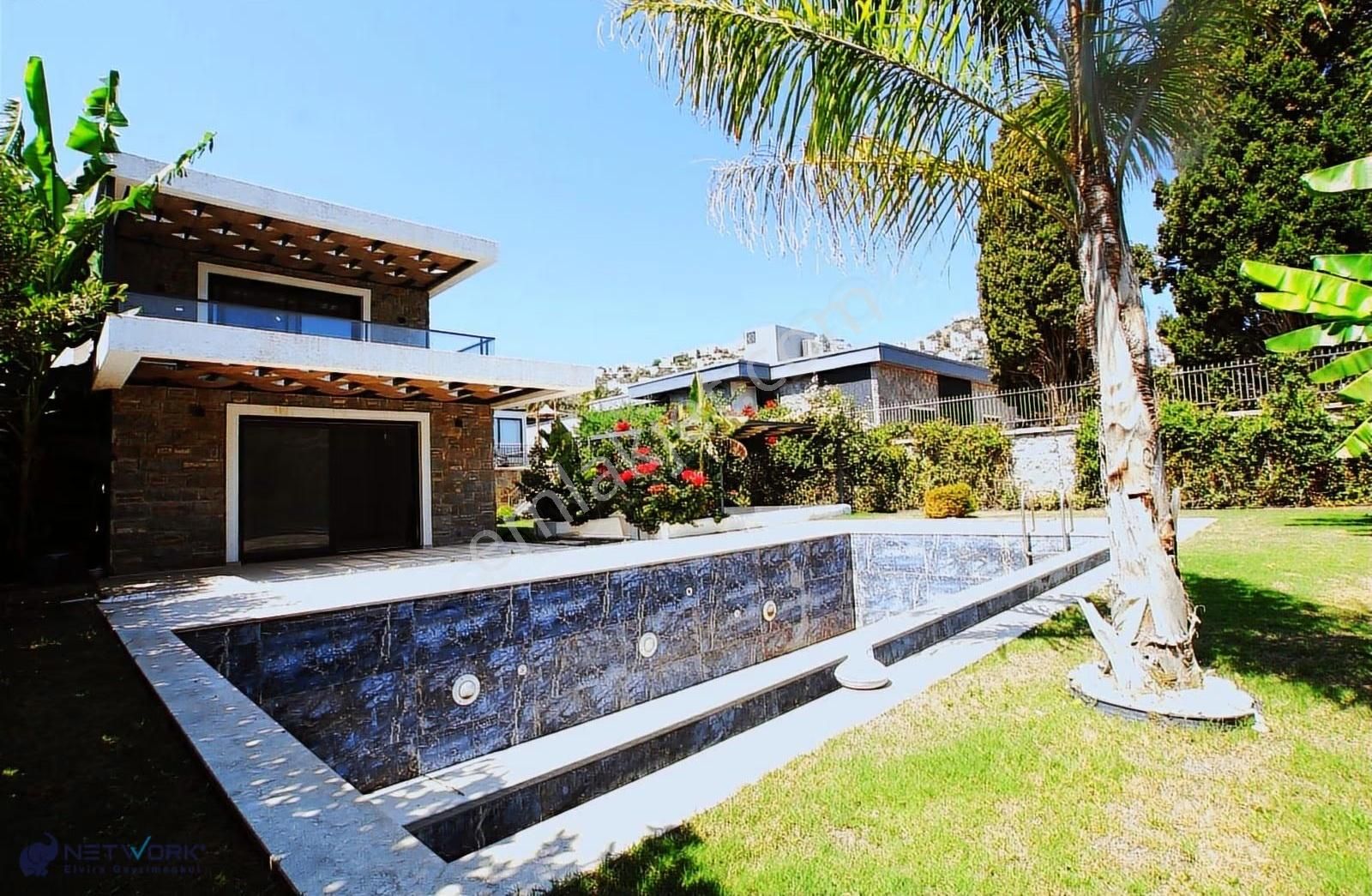 Bodrum Yalıkavak Geriş'te 568m2 Arsa İçerisinde Yeni Villa