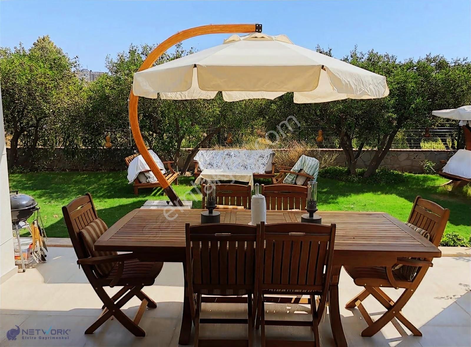 Bodrum Ortakent'de 3+1 Yıllık Kiralık Bahçe Katı Daire