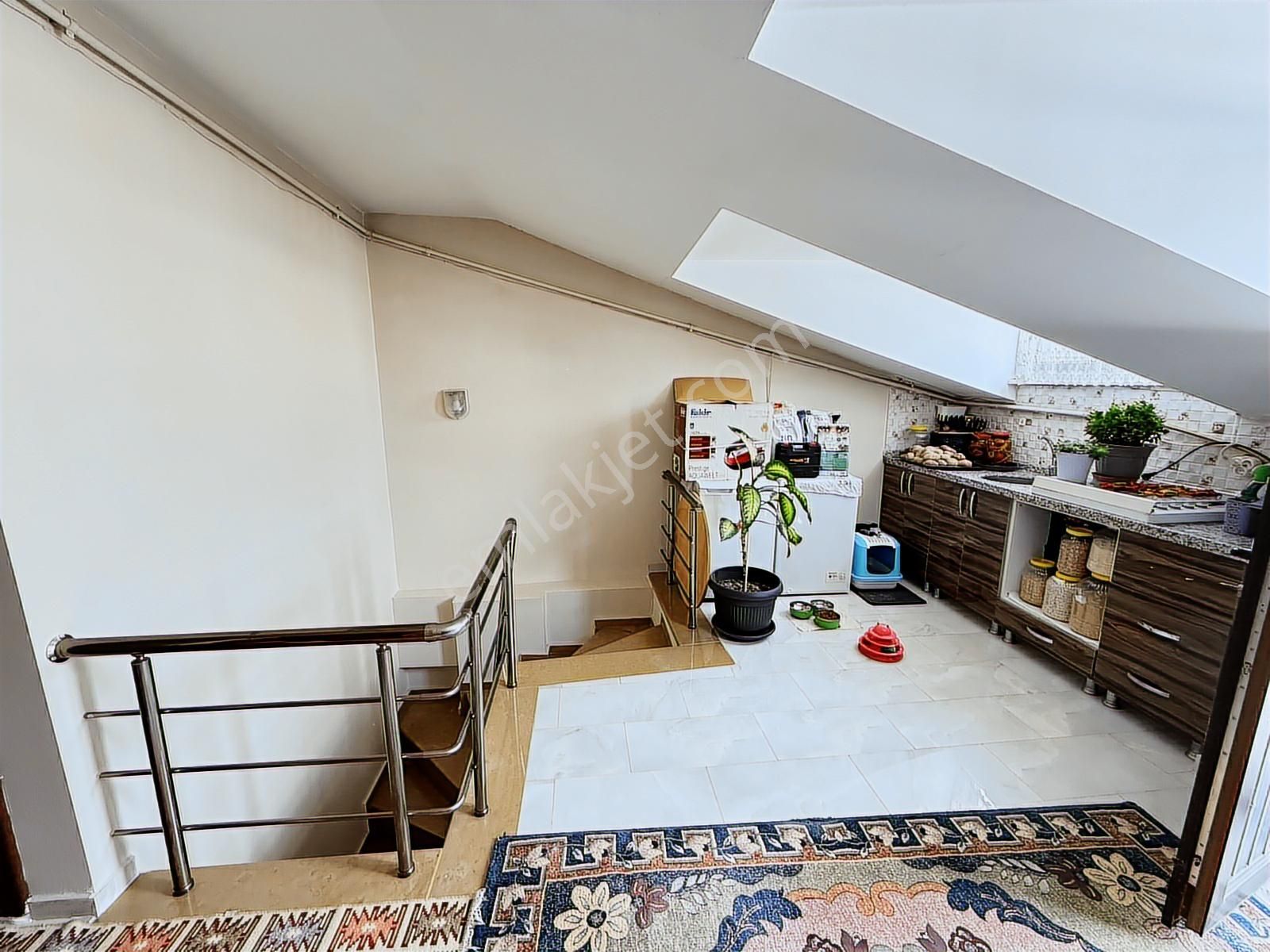 Gültepe'de 3+1 Satılık Asansörlü Teraslı Dubleks Daire - Görsel 21
