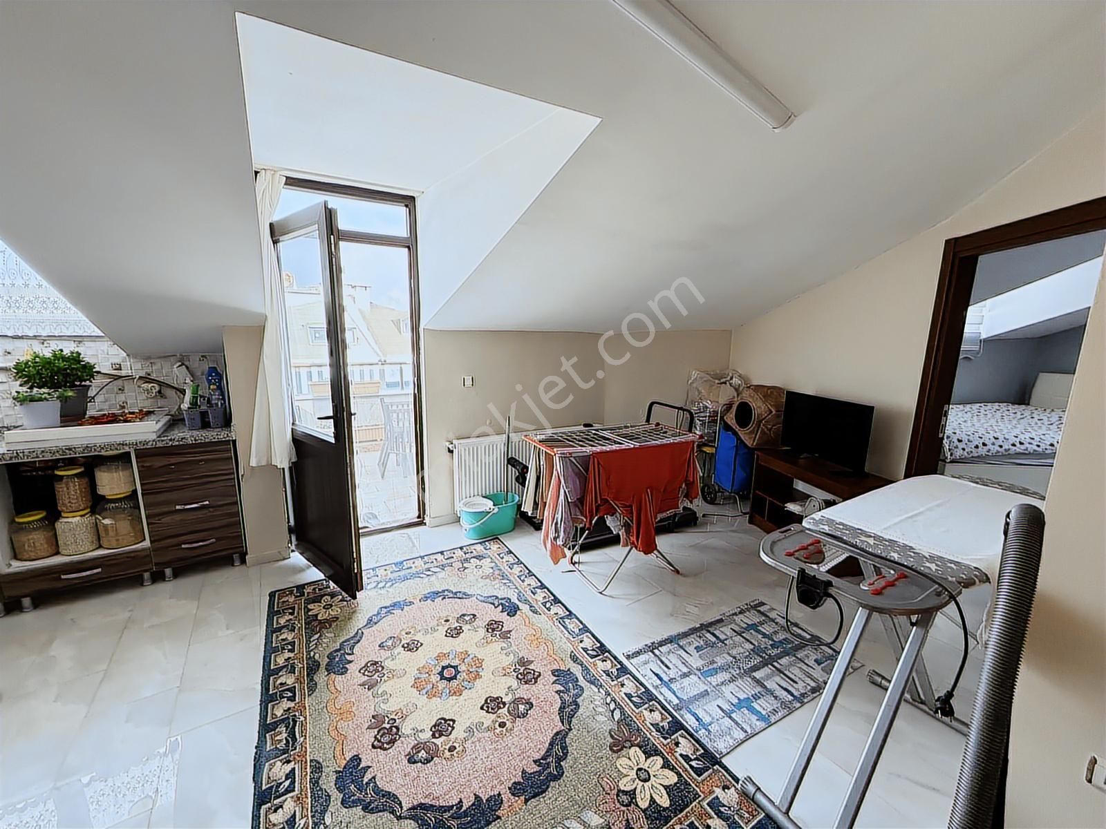 Gültepe'de 3+1 Satılık Asansörlü Teraslı Dubleks Daire - Görsel 13