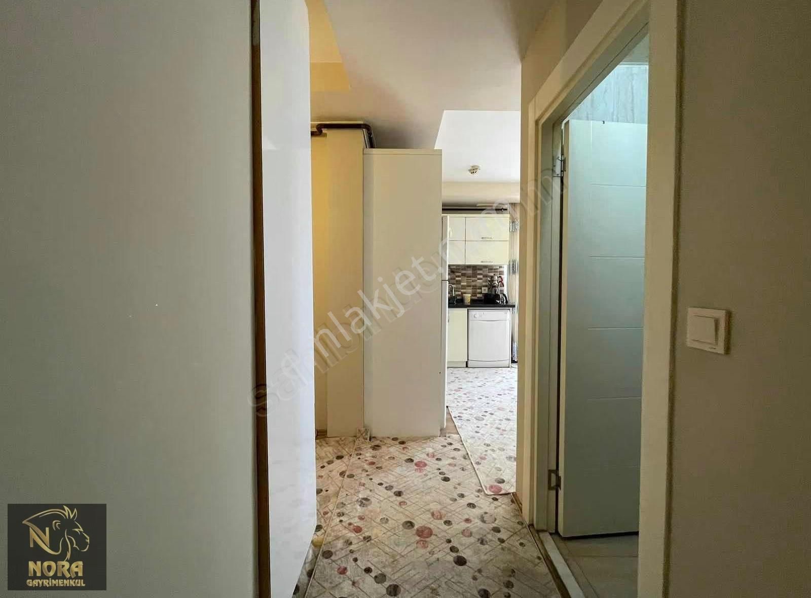Nora Dan Üni Cad. 1+1 Doğalgazlı Ve Geniş Oturumu Daire - Görsel 15