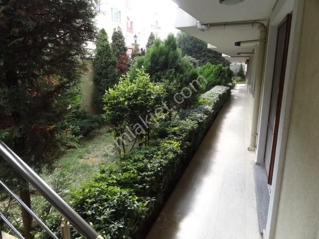 Altıntepe Genç Apt.garajlı Kombili Satılık Lüks Giriş Daire 1+1 - Görsel 14