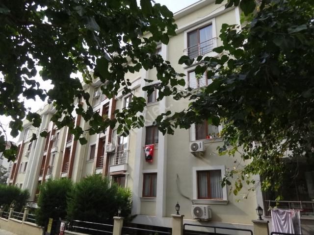 Altıntepe Genç Apt.garajlı Kombili Satılık Lüks Giriş Daire 1+1 - Görsel 4