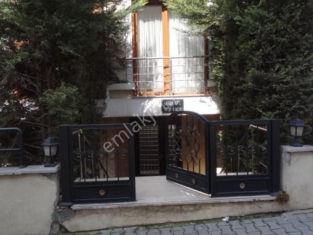 Altıntepe Genç Apt.garajlı Kombili Satılık Lüks Giriş Daire 1+1 - Görsel 13