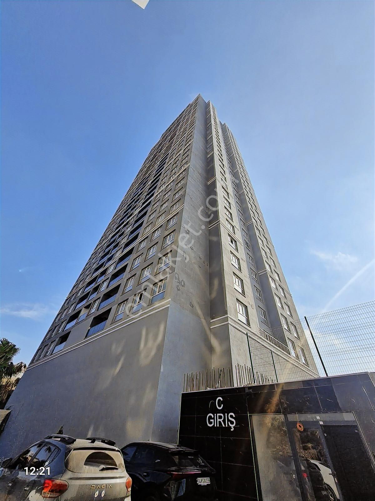 Bahçeşehir Hayatpark 2 Satılık 2+1 Daire