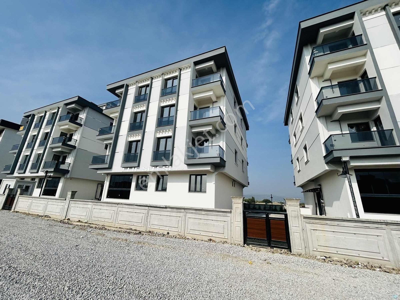 Asil Emlak'tn Muradiye'de Site İçersinde 1+1 Satılık Daire - Görsel 8