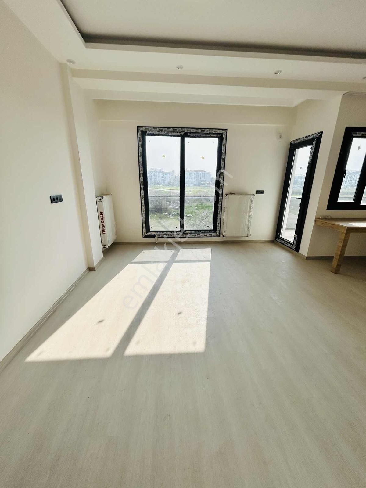 Asil Emlak'tn Muradiye'de Site İçersinde 1+1 Satılık Daire - Görsel 28