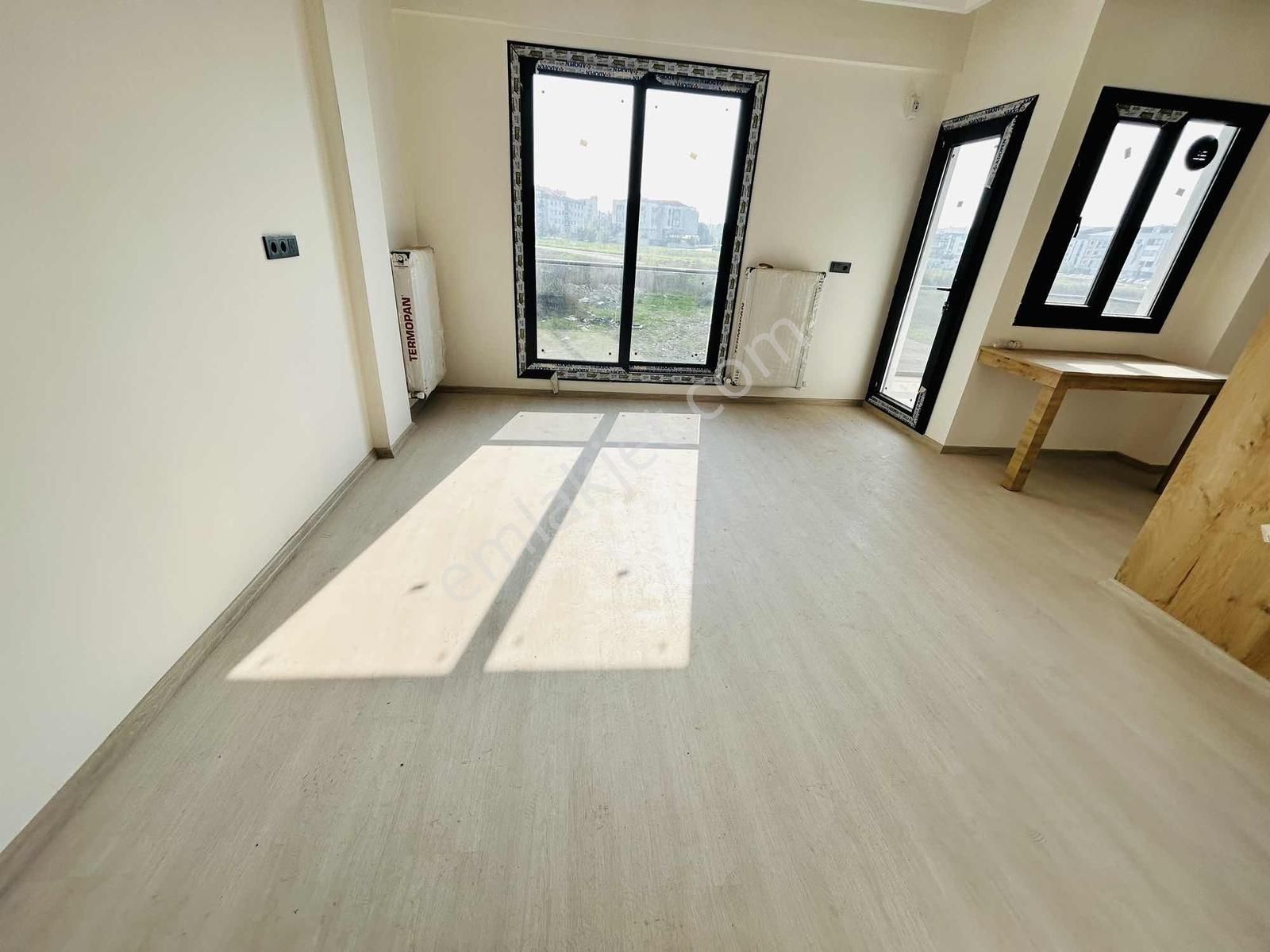 Asil Emlak'tn Muradiye'de Site İçersinde 1+1 Satılık Daire - Görsel 21
