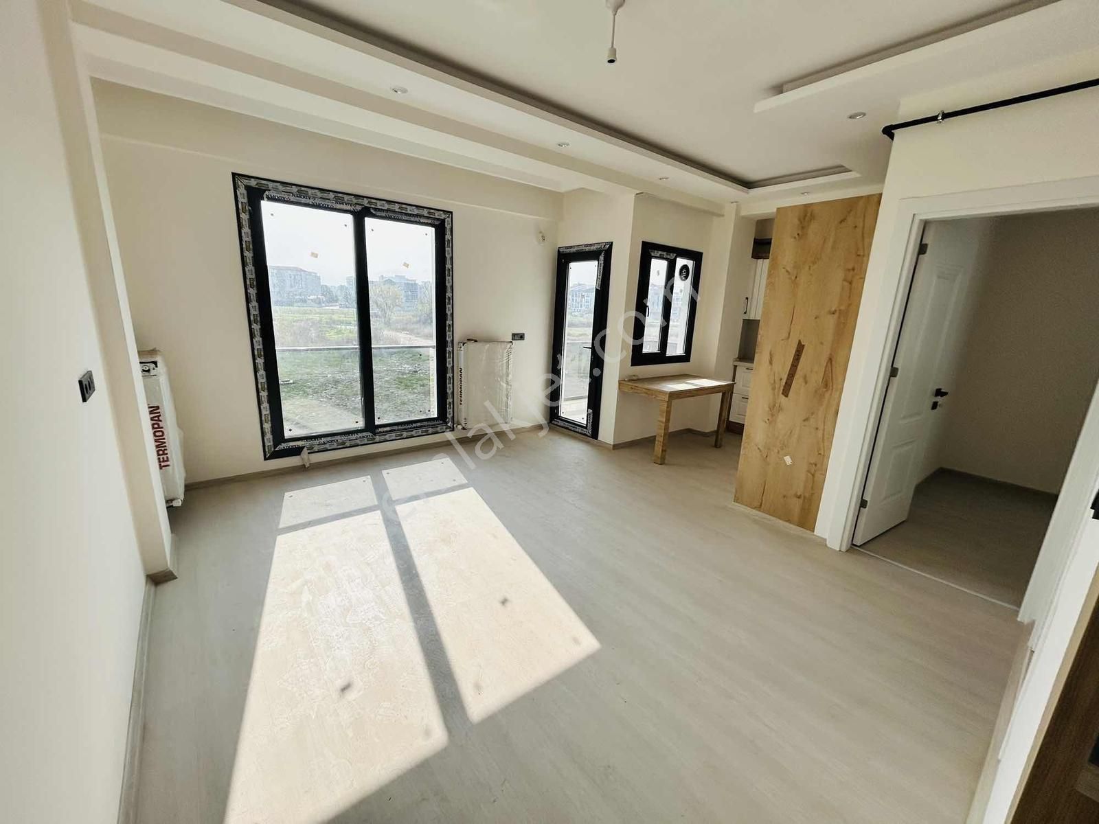 Asil Emlak'tn Muradiye'de Site İçersinde 1+1 Satılık Daire - Görsel 25