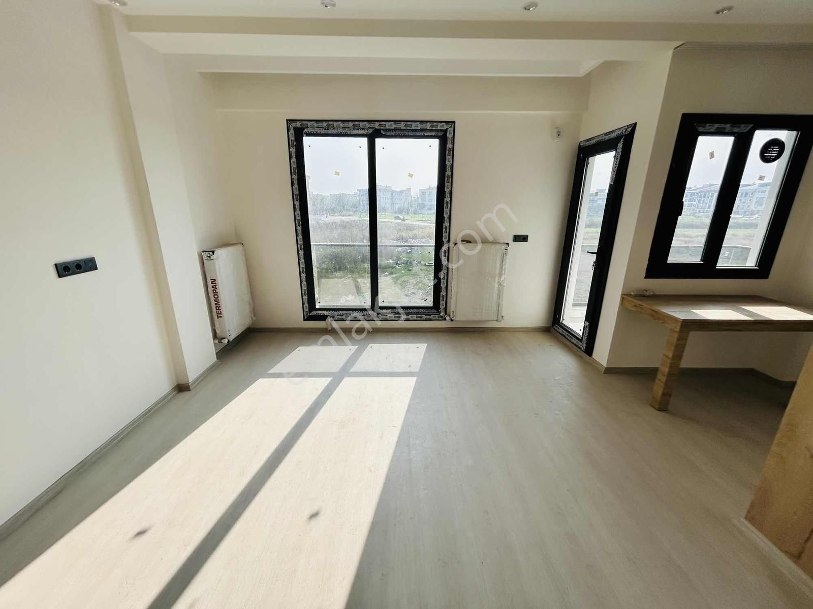 Asil Emlak'tn Muradiye'de Site İçersinde 1+1 Satılık Daire - Görsel 26