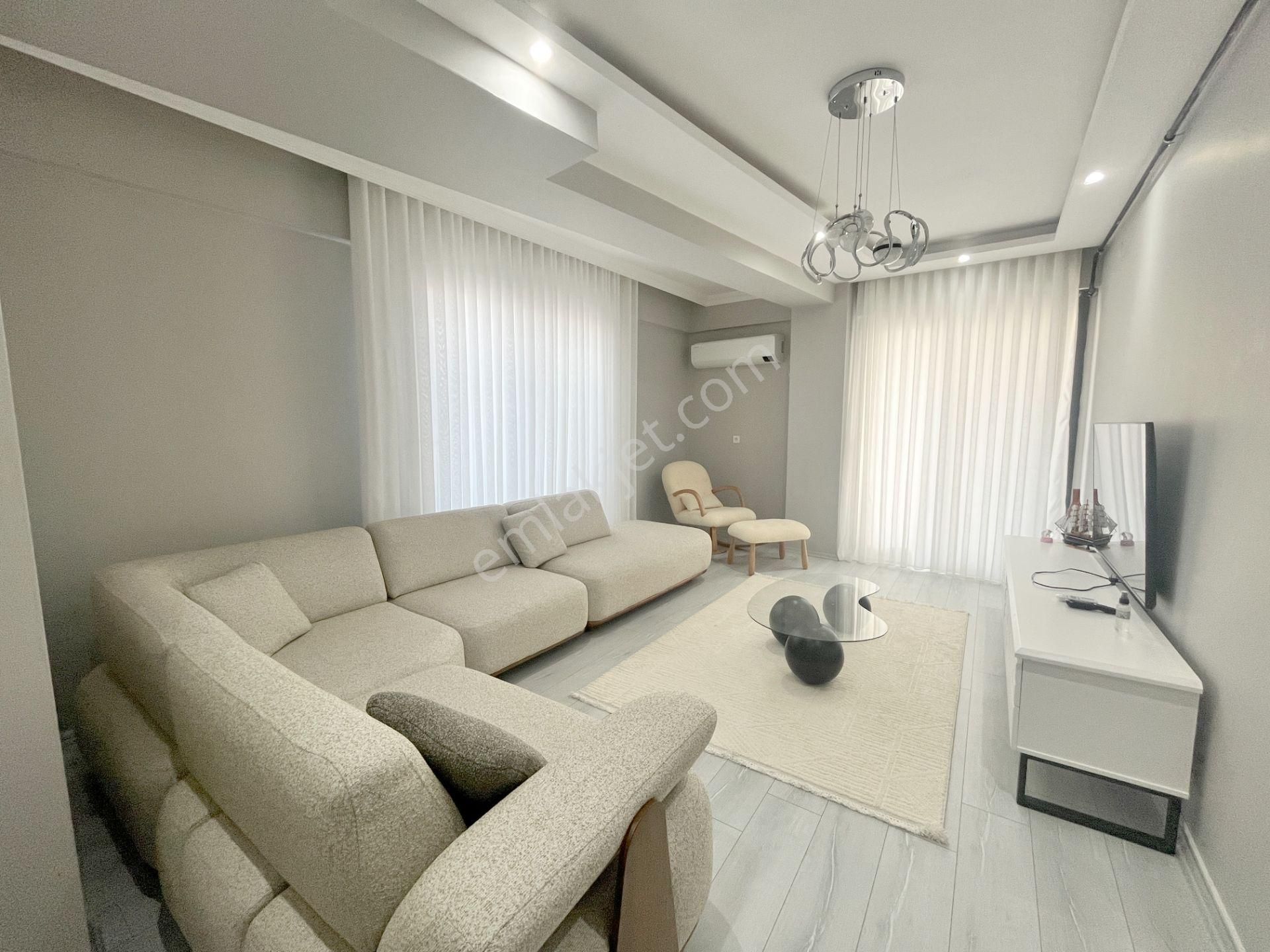 Menemen Uğur Mumcu Mahallesinde Satılık Teraslı Dubleks Daire