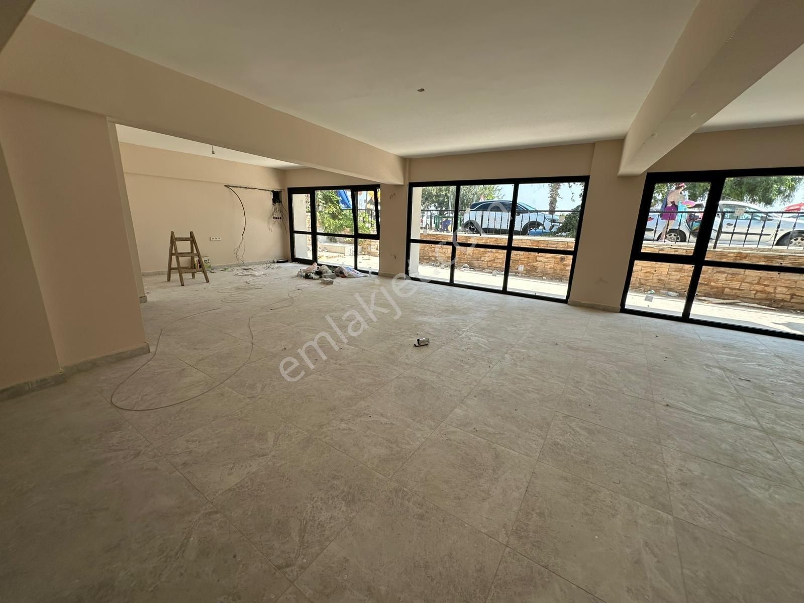 İskelede Anayol Cepheli Deniz Karşısı Lokanta Ruhsatlı İşyeri - Görsel 22