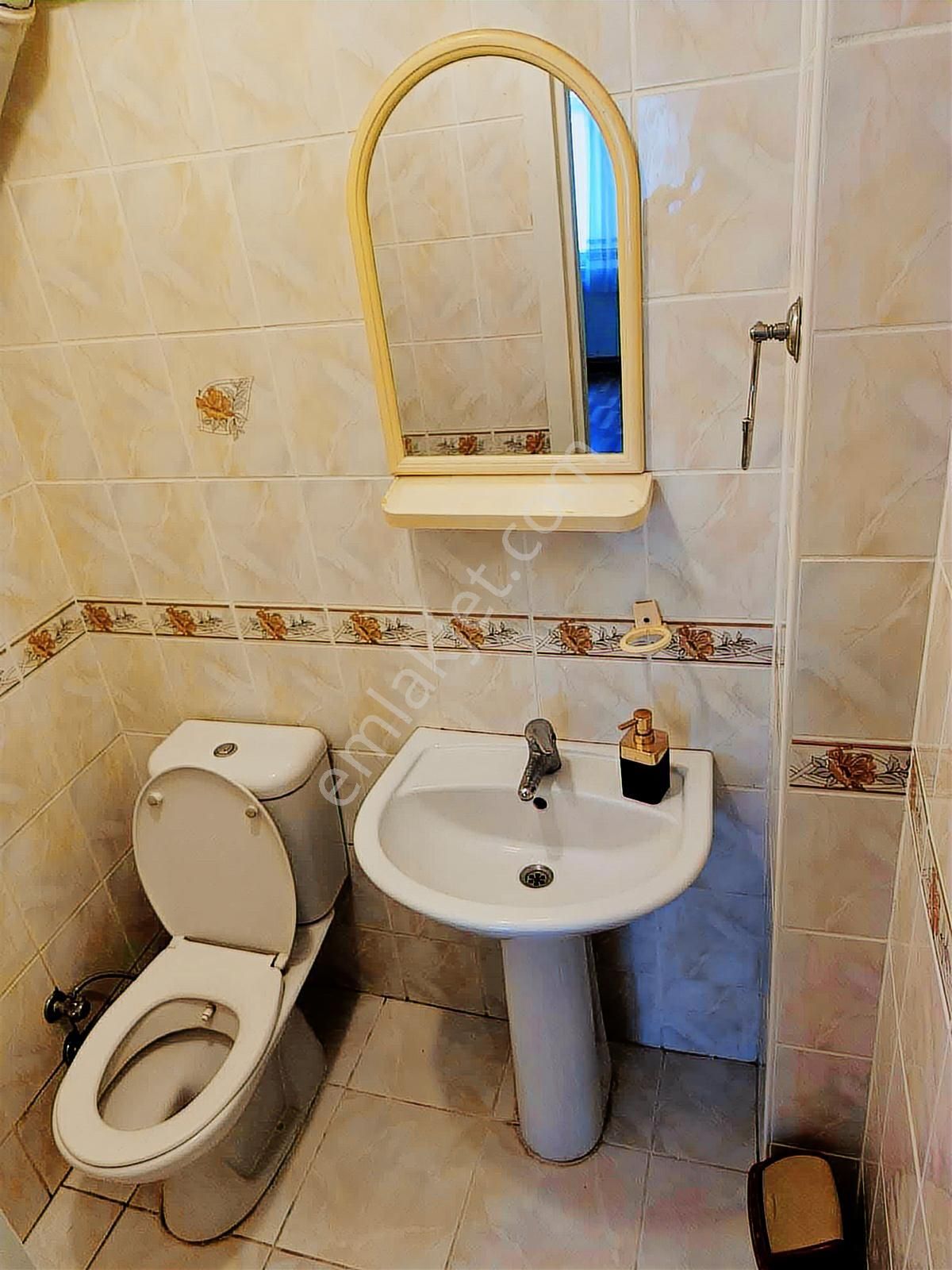 Bahçelievler Mahallesi. Fatih Cad Üzeri Kiralık 2+1 Eşyalı Daire - Görsel 18