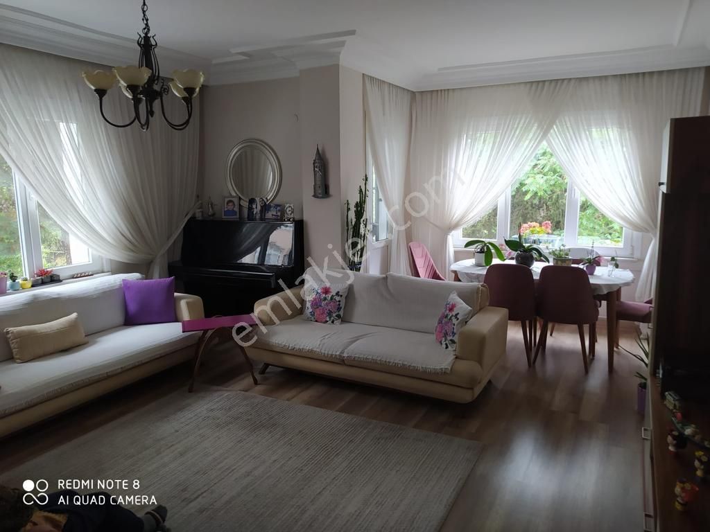 Zuhuratbaba Da Devlet Hastanesi Bahçe Manzaralı 3+1 125m2