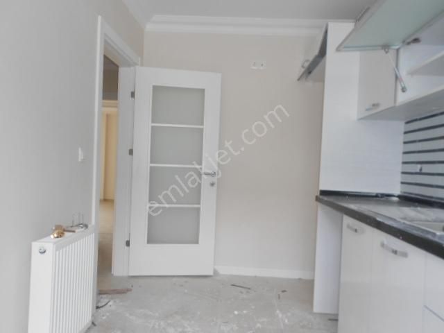 Bakırköy De 7 Yıllık Arakat 125m2 3+1 Kapalı Otoparklı - Görsel 6