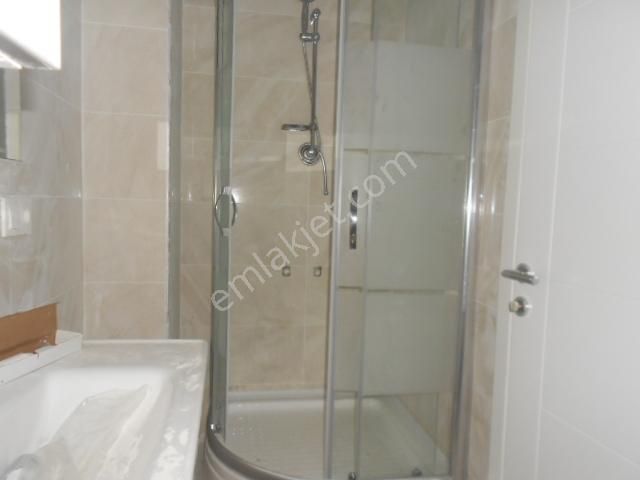 Bakırköy De 7 Yıllık Arakat 125m2 3+1 Kapalı Otoparklı - Görsel 5