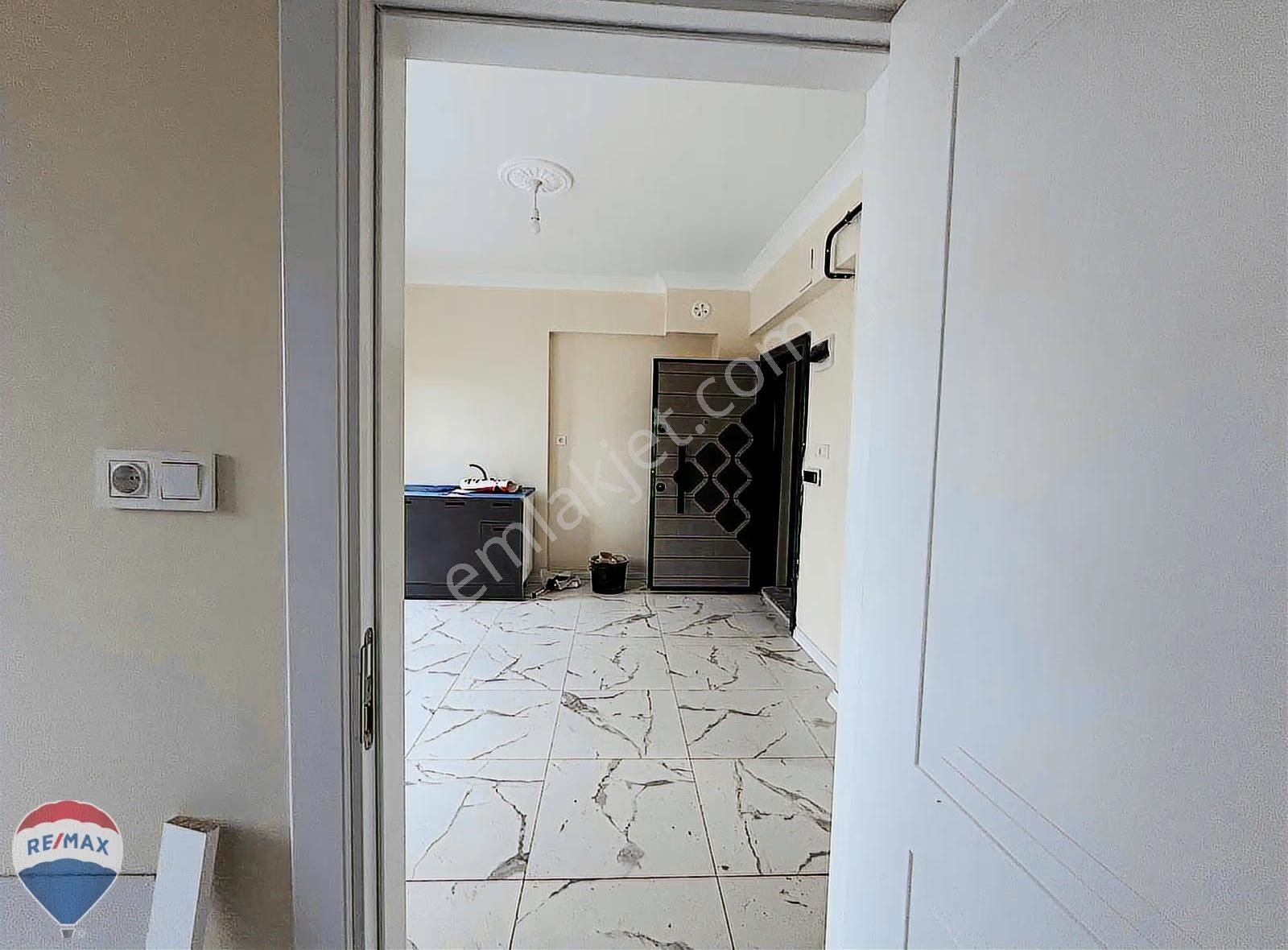 Remax Mavi'den Şeker Mahallede 1+1 Kiralık Sıfır Daire - Görsel 3