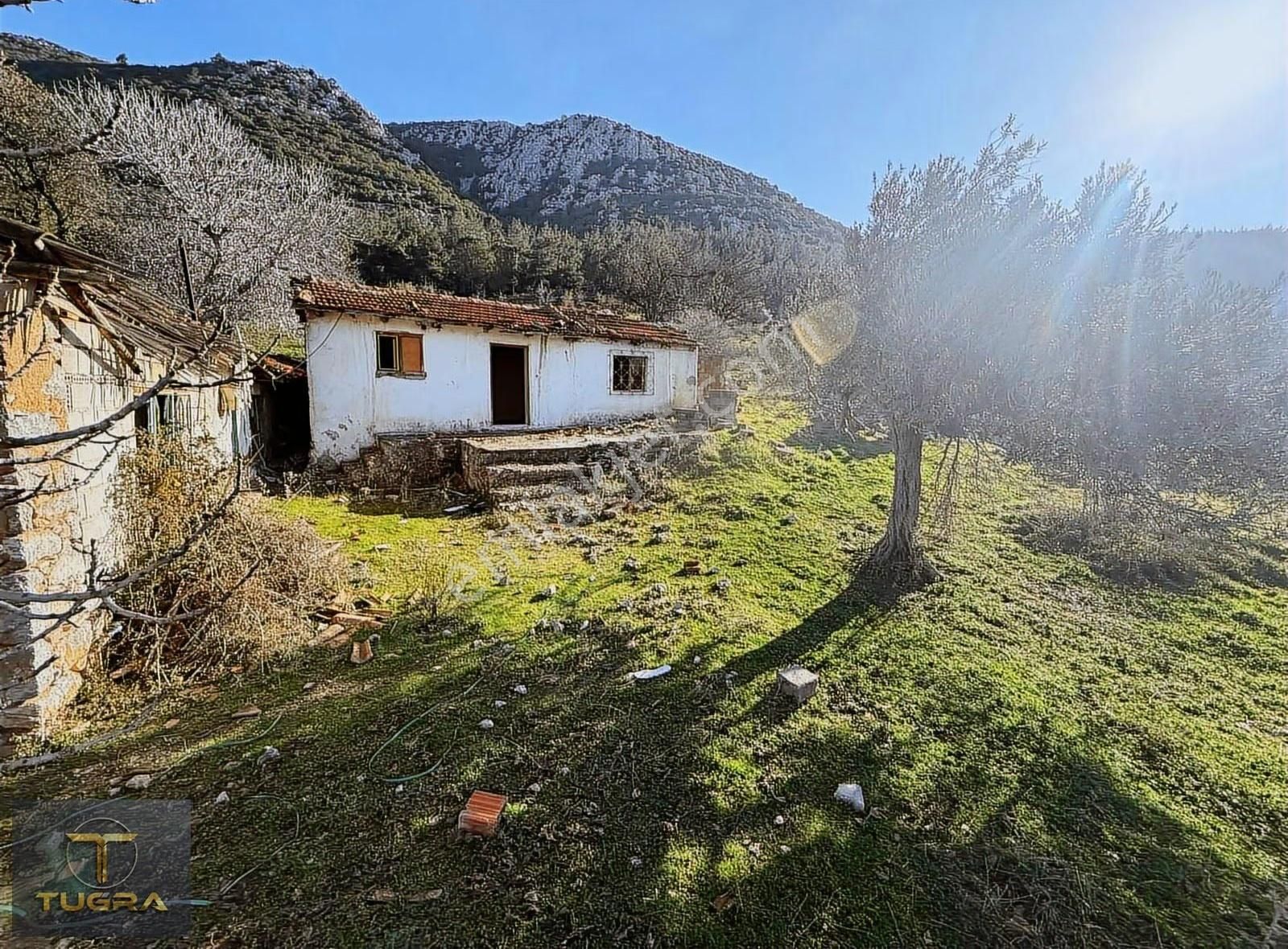 Tuğradan Cinge De Satılık Arsa