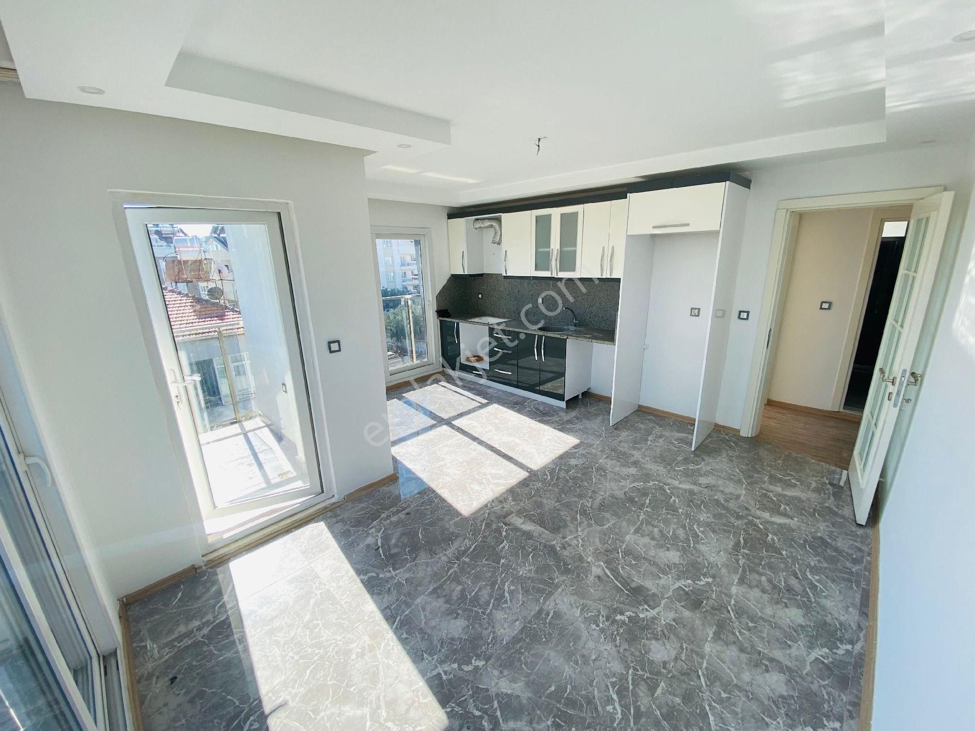 Didim Merkezde Satılık 2+1 Asansörlü Daire - Görsel 4