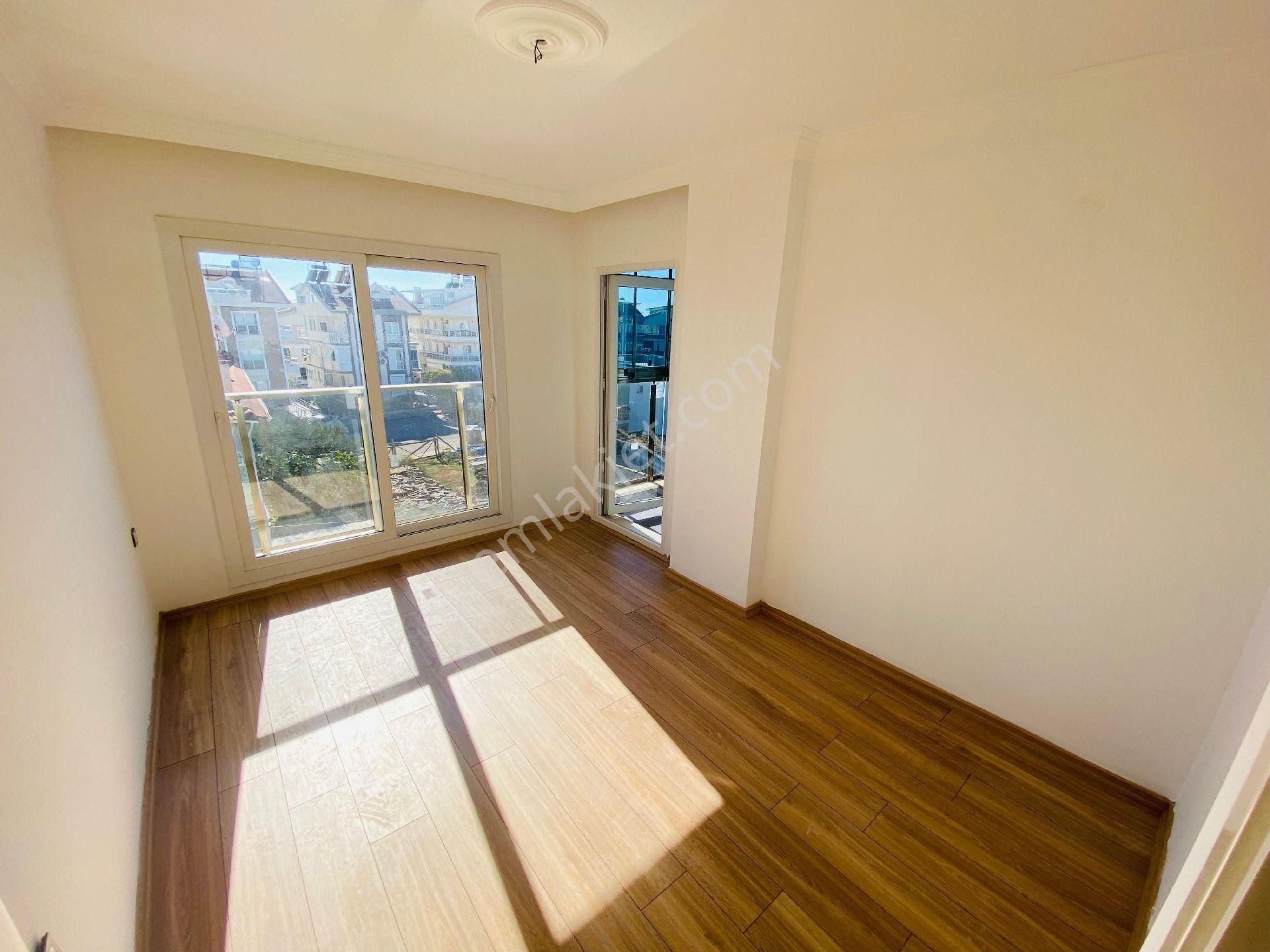 Didim Merkezde Satılık 2+1 Asansörlü Daire - Görsel 10