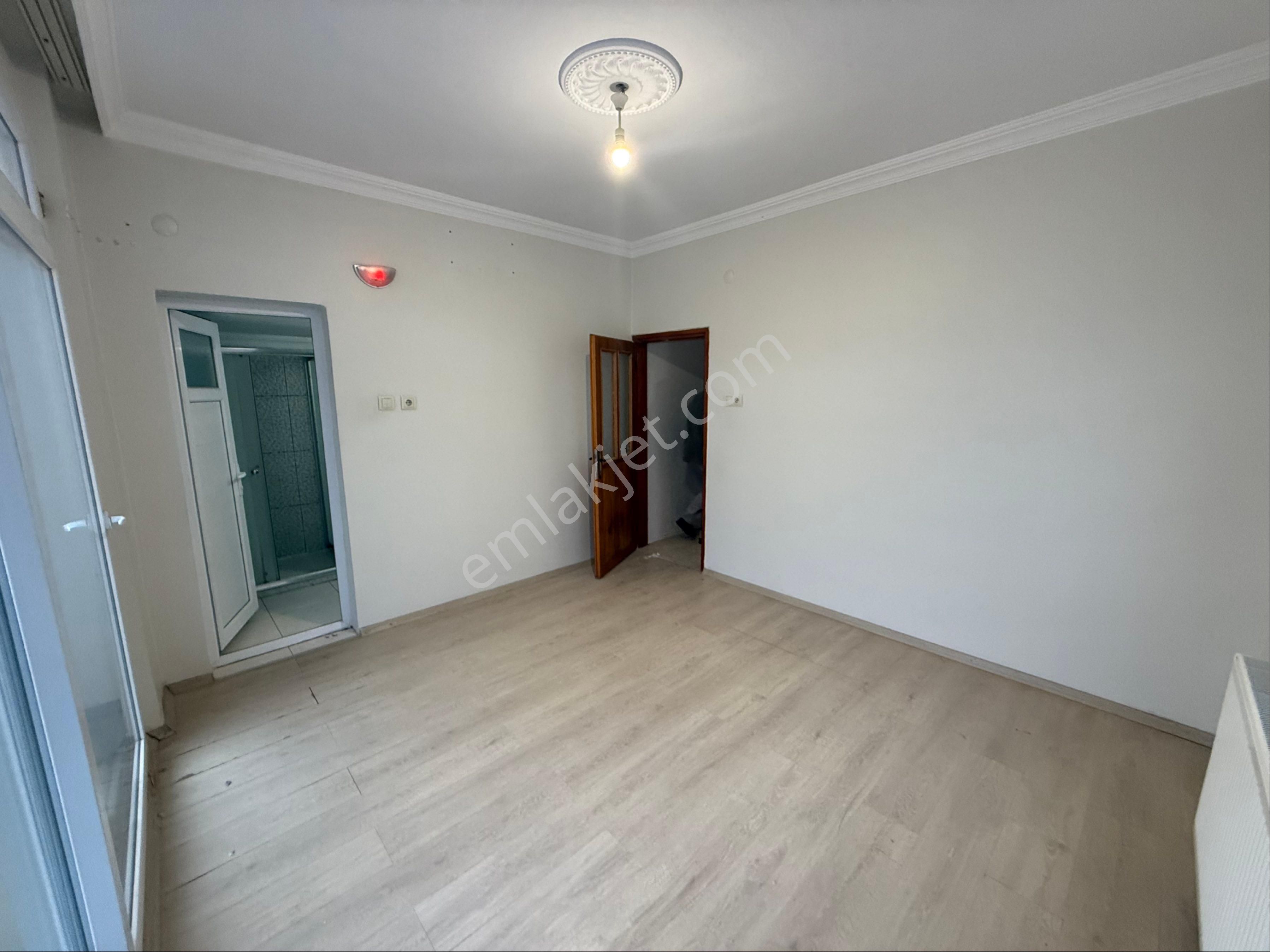 Özkandan Yeşilyurtta Kiralık Petek Kombili 3+1 - Görsel 4