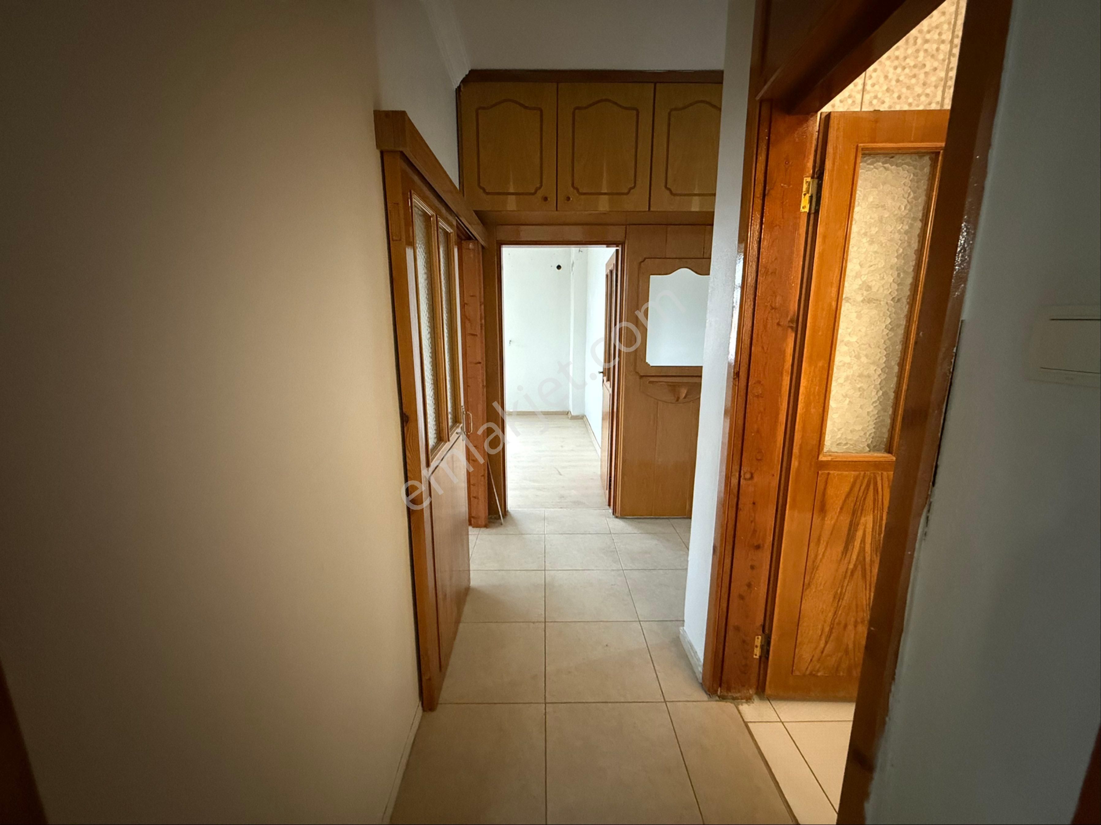 Özkandan Yeşilyurtta Kiralık Petek Kombili 3+1 - Görsel 12