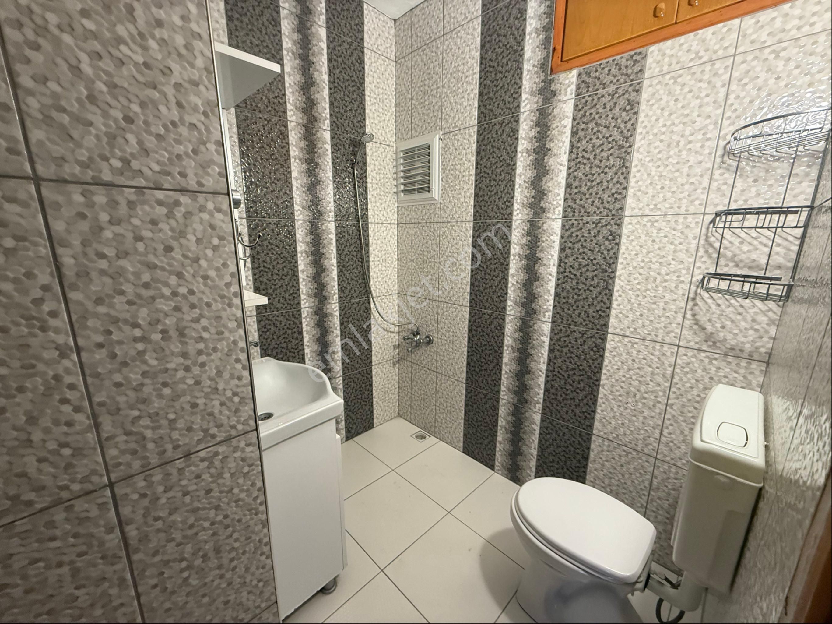 Özkandan Yeşilyurtta Kiralık Petek Kombili 3+1 - Görsel 9