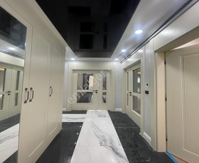 Oturuma Hazır Sıfır Binada Ultra Lüks 2+1!