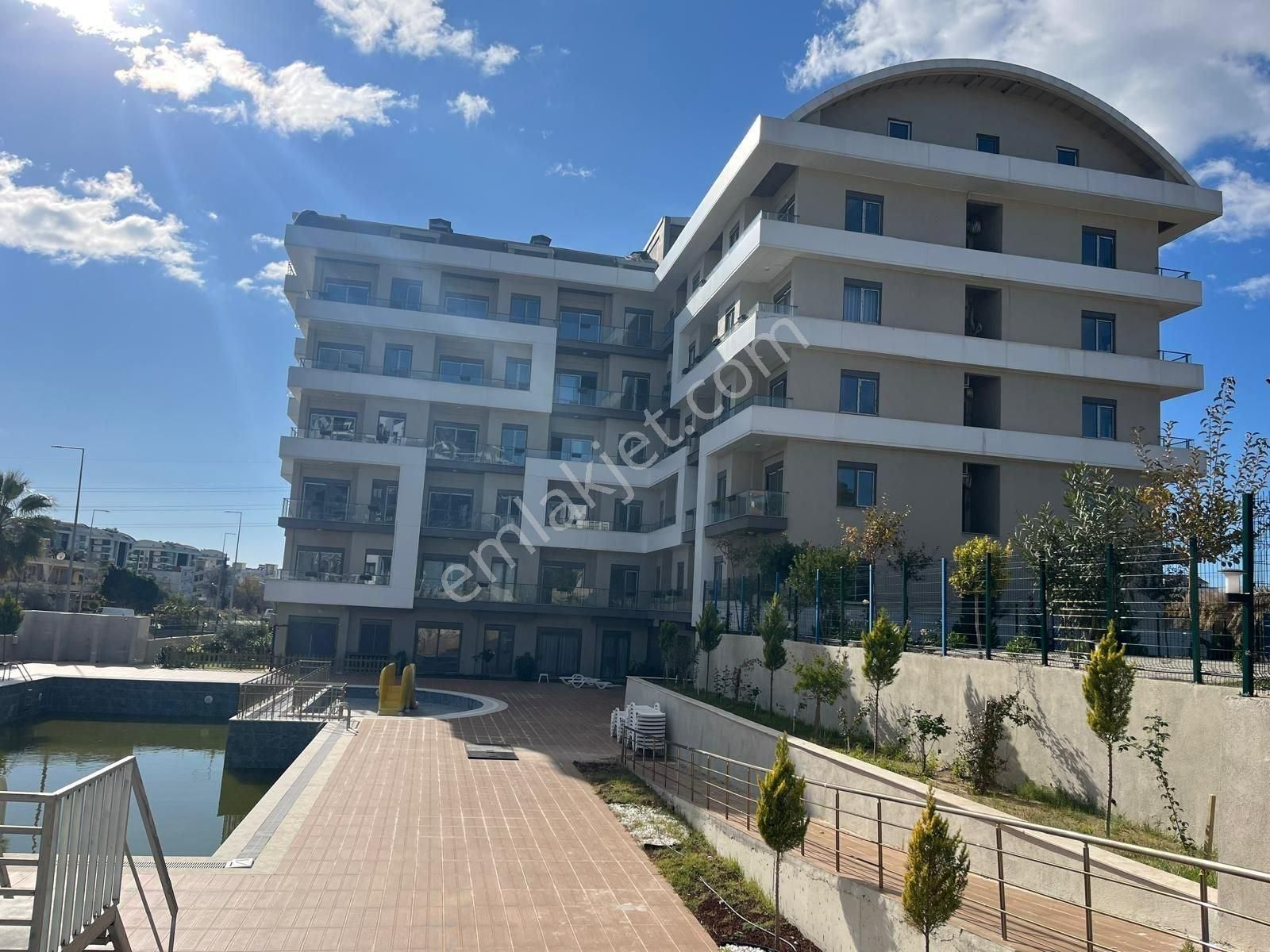 Alanya Avsallar’da Acil Satılık 1+1 Lüks Daire - Görsel 22