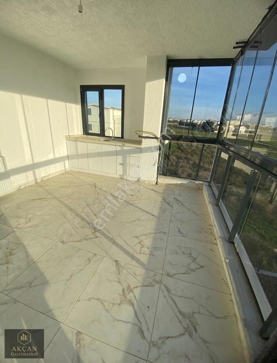 Dereağzı'nda Güney Cephe,cam Teraslı Bahçeli 3+1 Müstakil Villa - Görsel 32