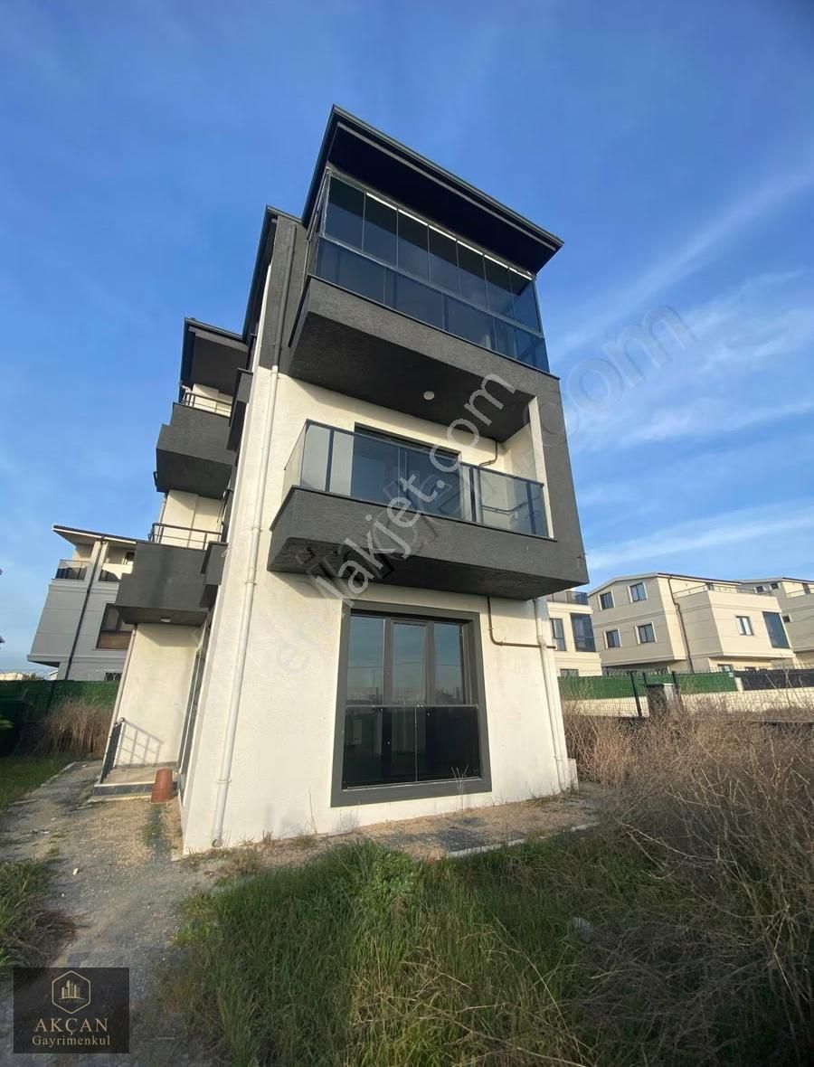 Dereağzı'nda Güney Cephe,cam Teraslı Bahçeli 3+1 Müstakil Villa - Görsel 27