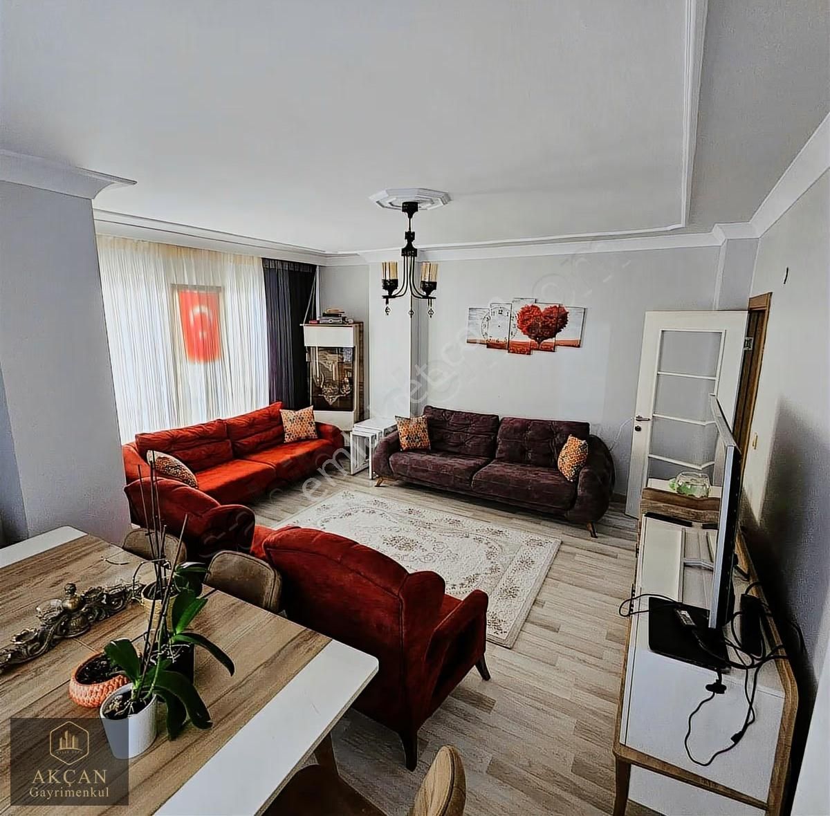 Alipaşa Kapalı Pazar Yakını Geniş 3+1 Önü Kapanmaz Konumda !!