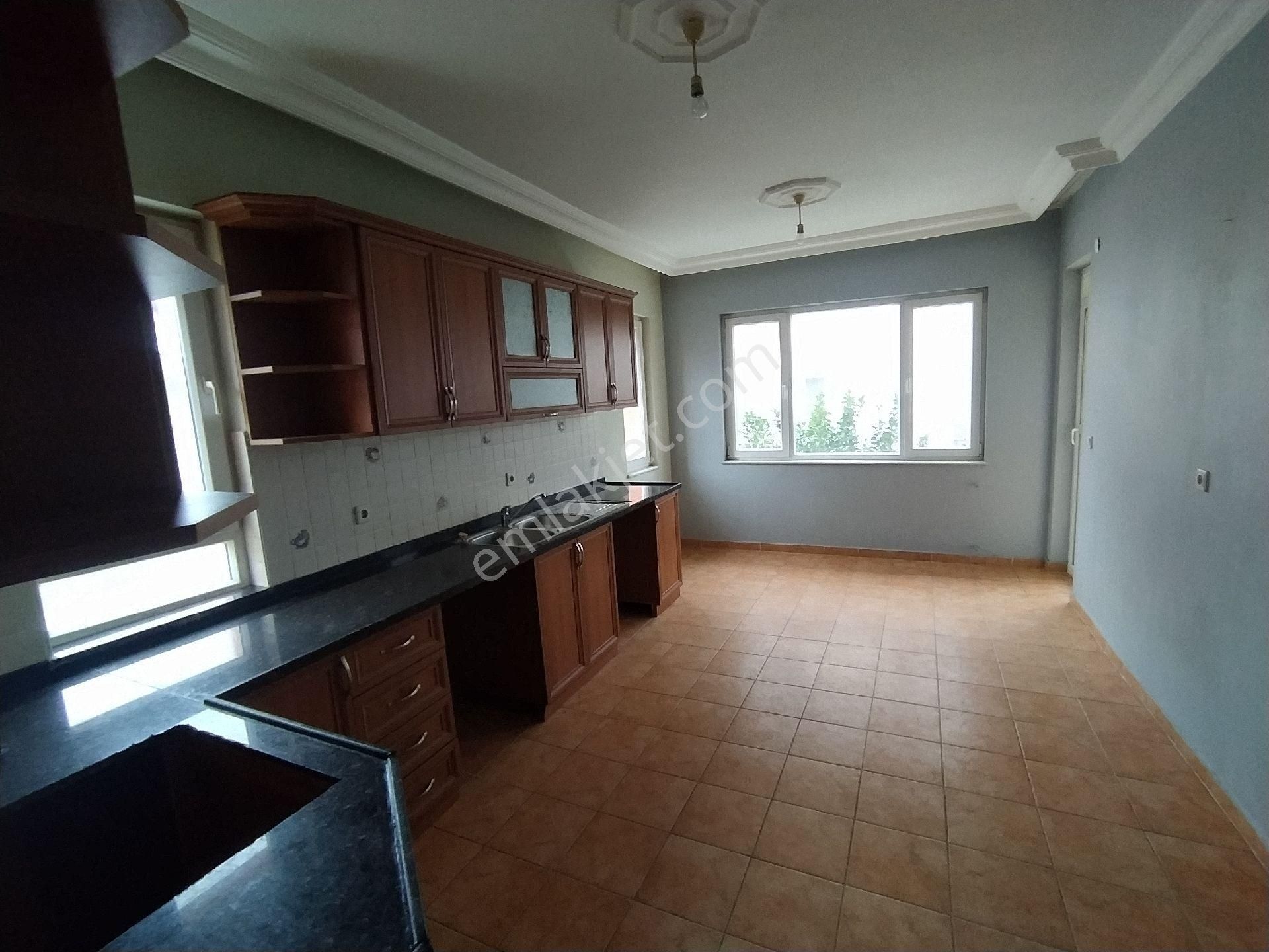 Erasta Avm Arkasında Temiz Kiralık 3+1 Kiralık Daire - Görsel 2