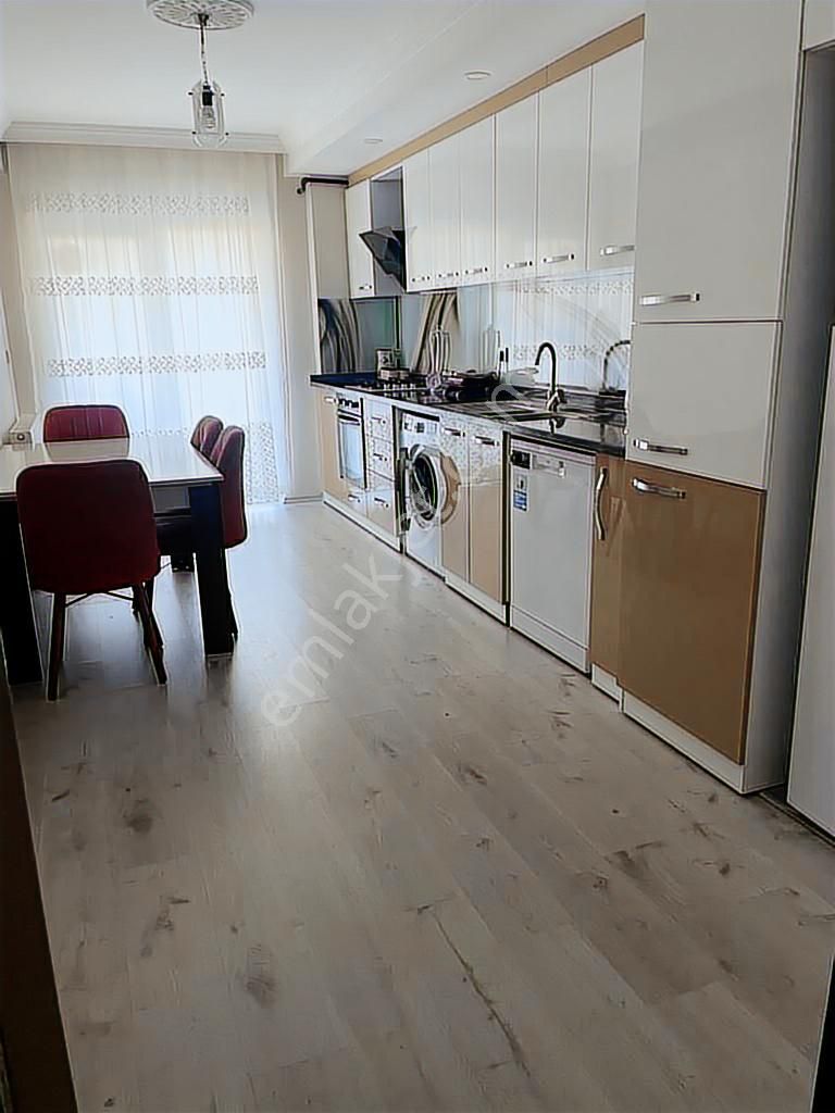 Serik Merkez Mahale'de Satılık Lüks 3+1 Daire - Görsel 3