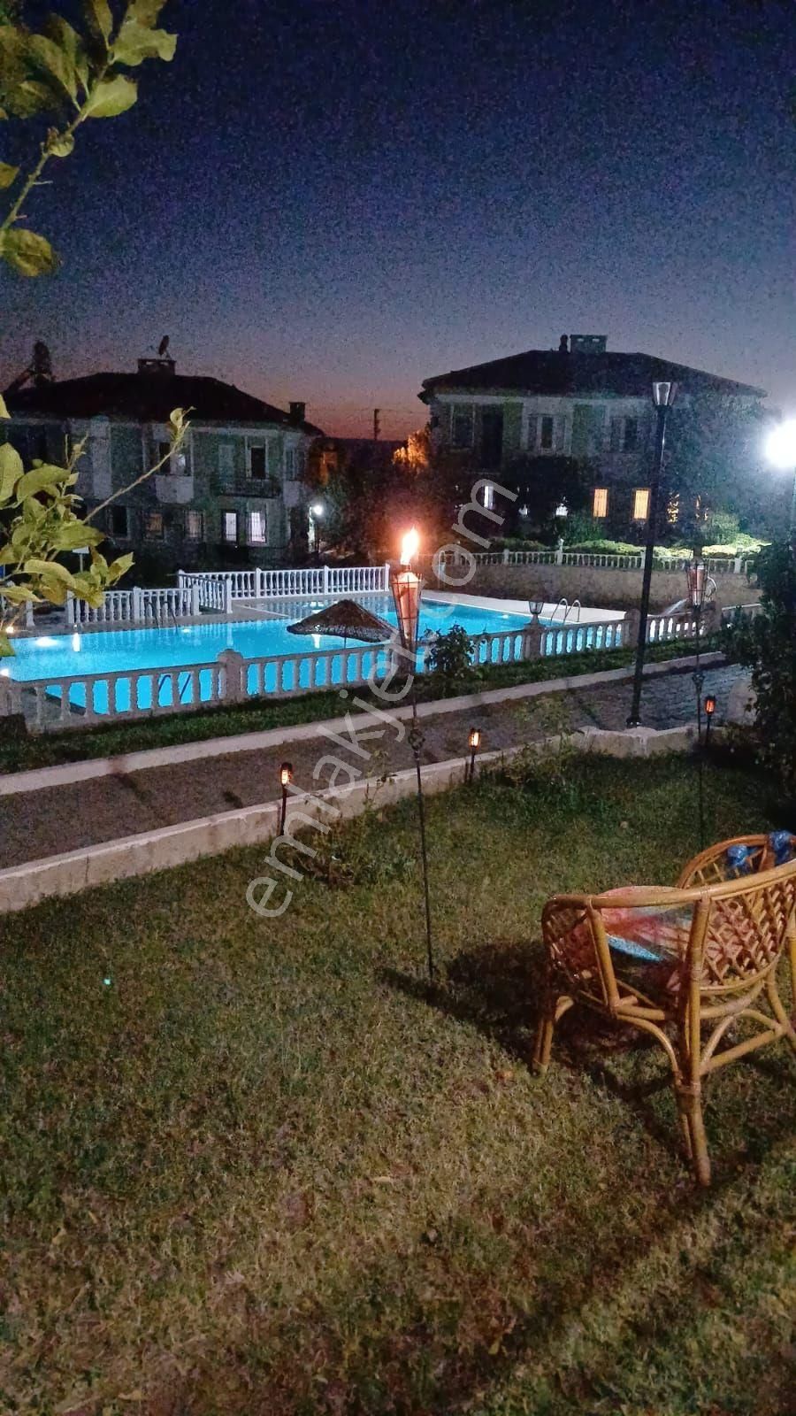 Akarcada Havuzlu Sitede Satılık Villa - Görsel 7