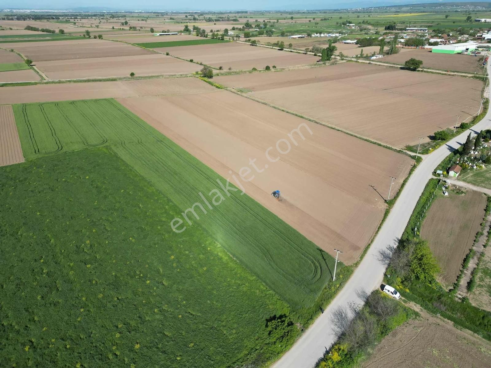 Karacabey Yenisarıbeyde Harika Konumda 31.560 M2 Tarla - Görsel 12
