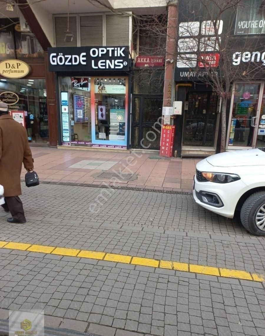 Hoşnudiye Mahallesinde İsmet İnönü 1 Caddesi Üstünde Satılık 2+1 Ofis İşyeri