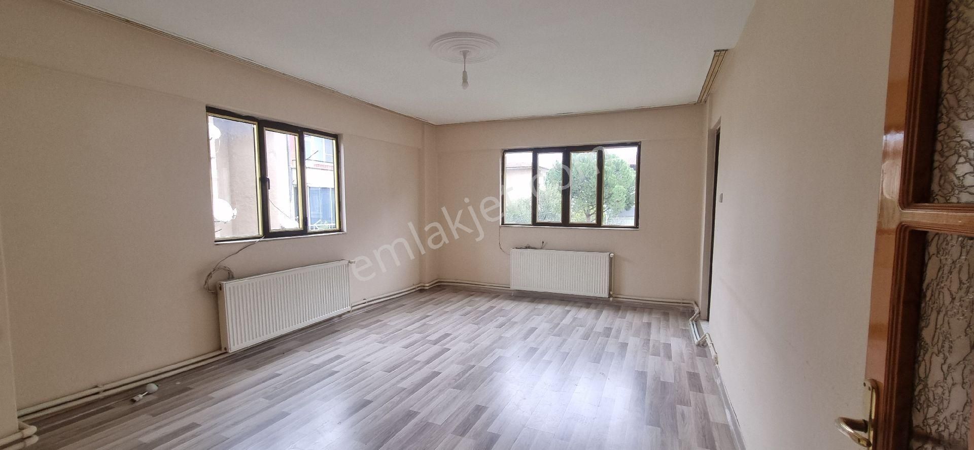 Aydın Nazilli Yöntem Emlaktan Yeni Mahallede Doğalgazlı Kiralık 3+1