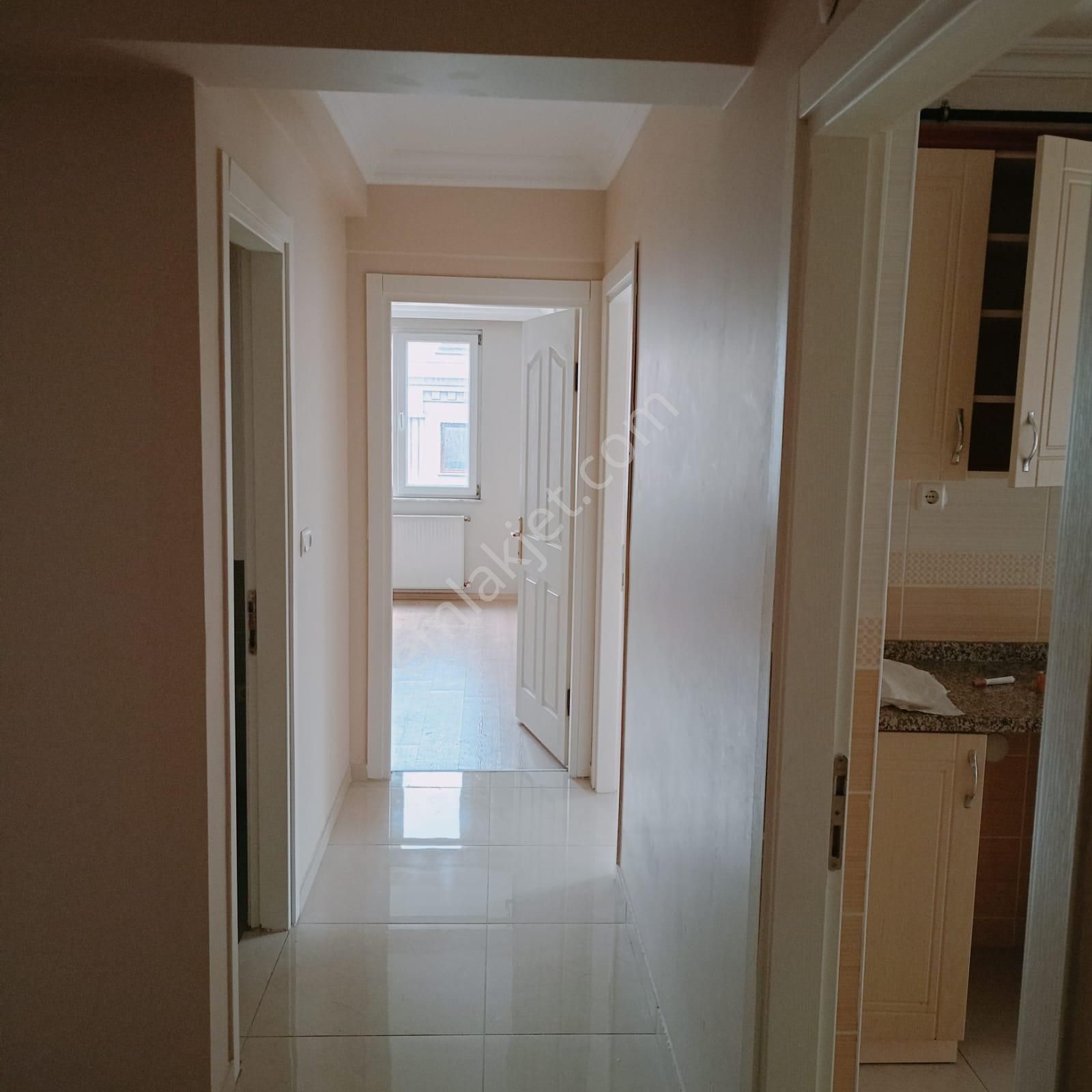 Bahçelievler'de Ferah, Konforlu, Güzel Konumlu 3+1 Satılık Daire - Görsel 17