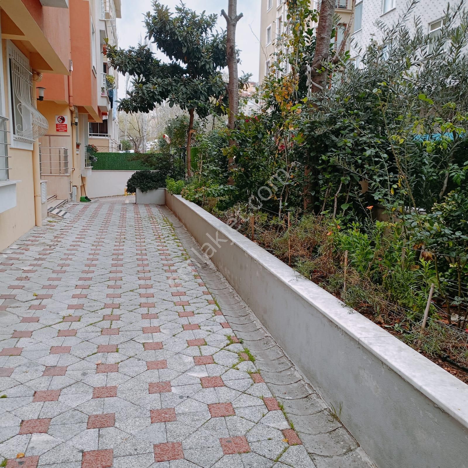 Bahçelievler'de Ferah, Konforlu, Güzel Konumlu 3+1 Satılık Daire - Görsel 6