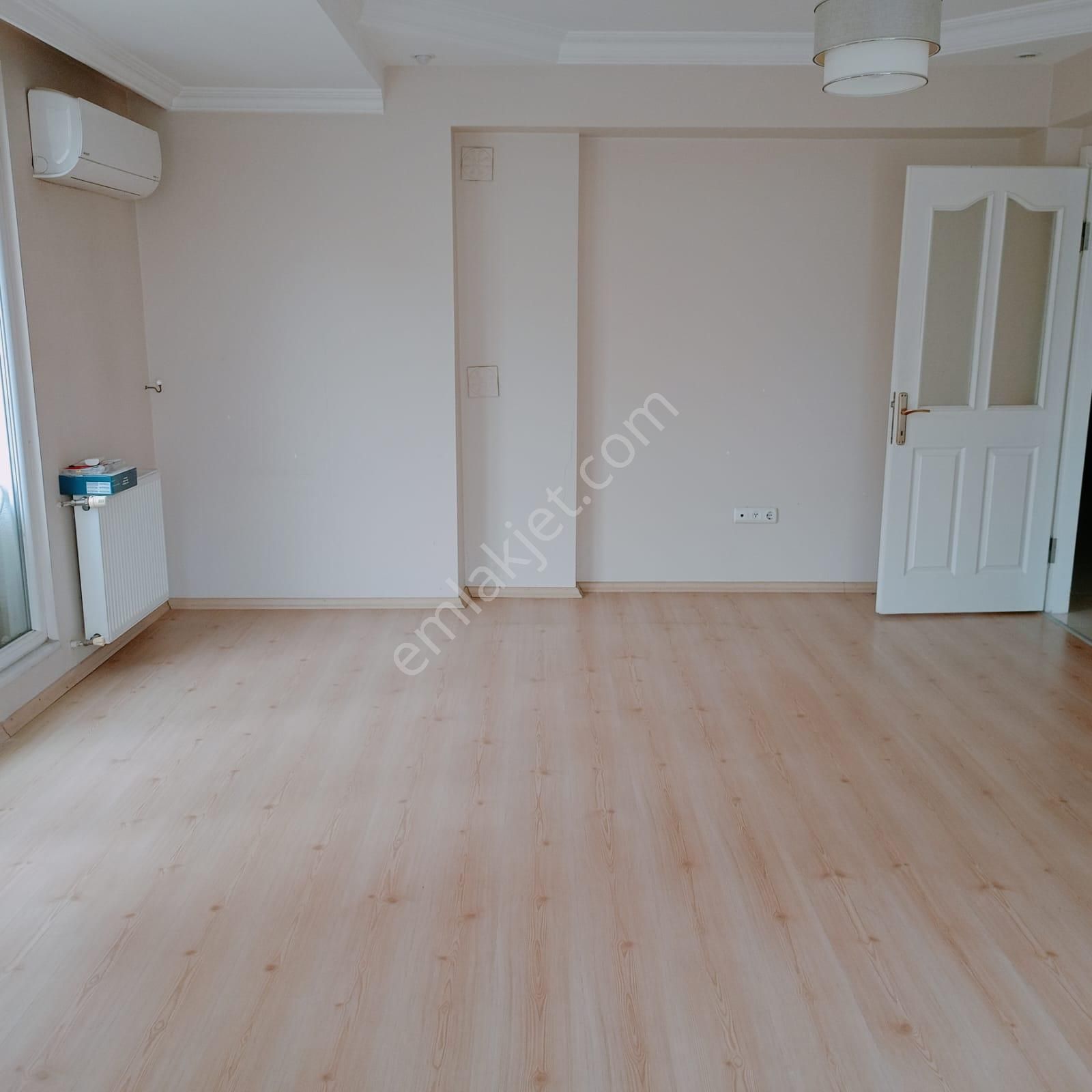 Bahçelievler'de Ferah, Konforlu, Güzel Konumlu 3+1 Satılık Daire - Görsel 8